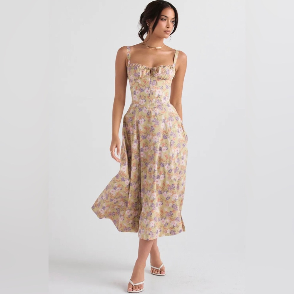 House of CB Carmen Peony M
